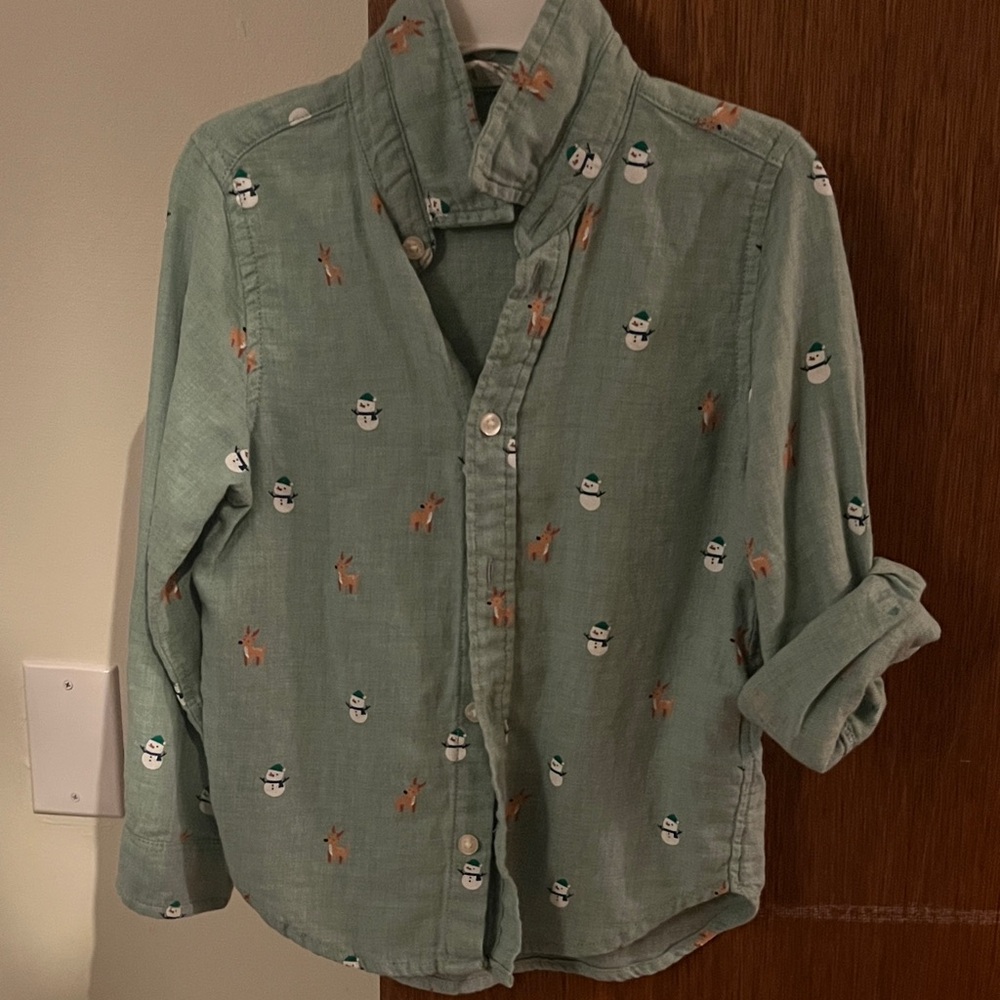 H&M Green Snowman and Reindeer Print collared button down Shirt holiday 4-5T